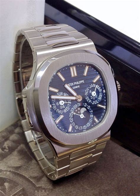 Patek Philippe Nautilus Ouro branco 